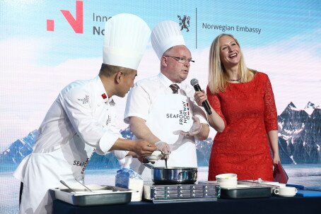 Norsk sjømatnæring tar ny sats i Kina
