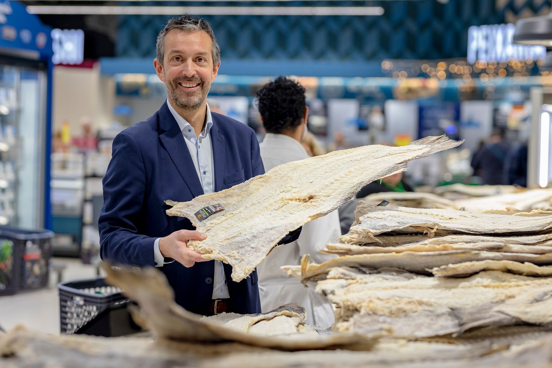 Trond og klippfisken på butikken
