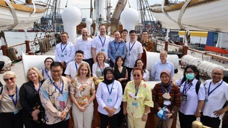 Stor sjømataktivitet på "Statsraad Lehmkuhl"