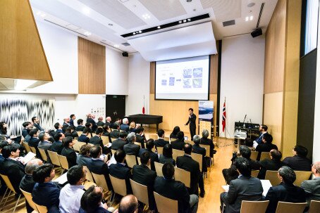 Høster fruktene av langsiktig arbeid i Japan