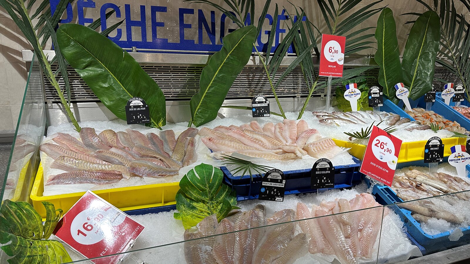 Sei i fiskedisk i Paris