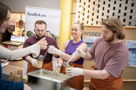 Sjømatfestival får studenter til å spise fisk