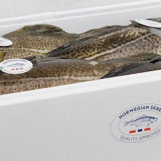 En kasse med kvalitetsmerket skrei