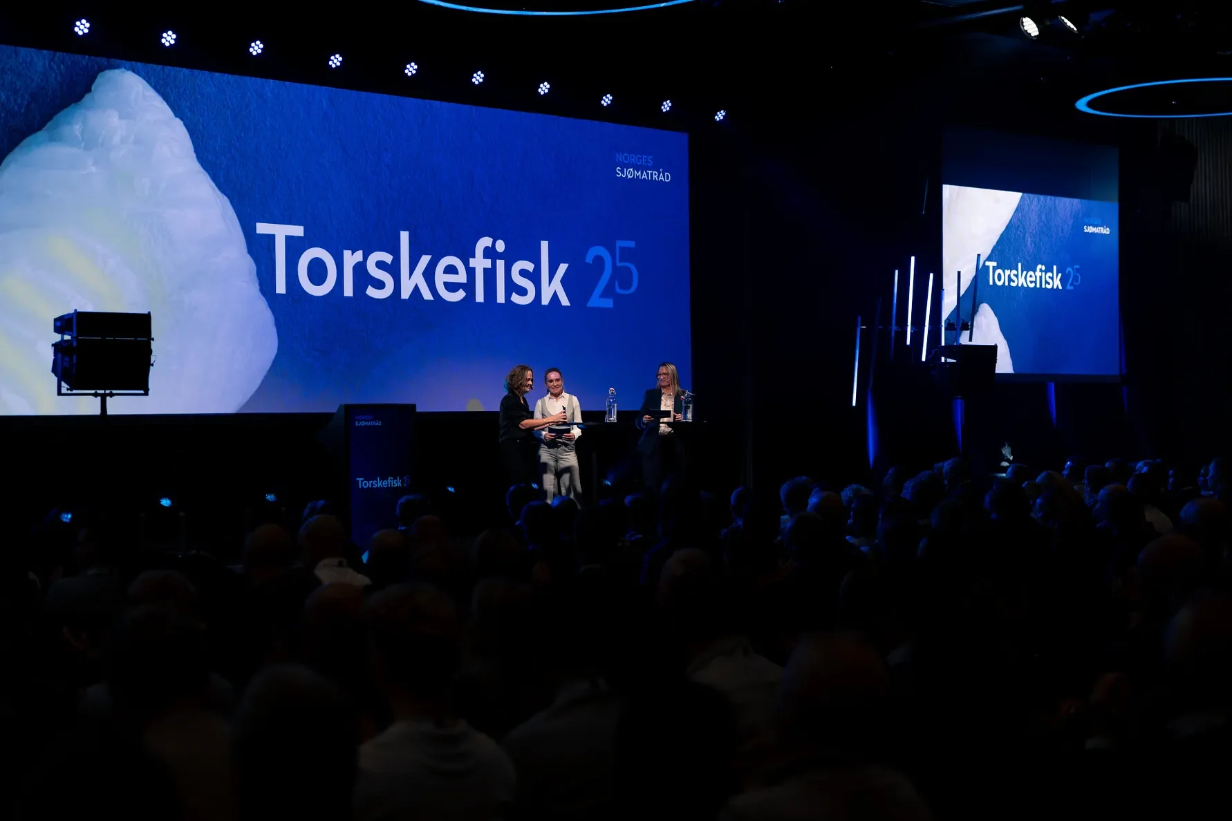 Forfatteren Hallgrímur Helgason kommer til Torskefisk 2026, for å snakke om valgene vi tar når verden endrer seg. 