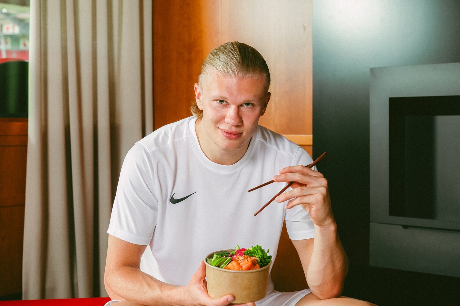 Haaland poke bowl Los & Co_Michael Ray Vera Cruz Angeles resize