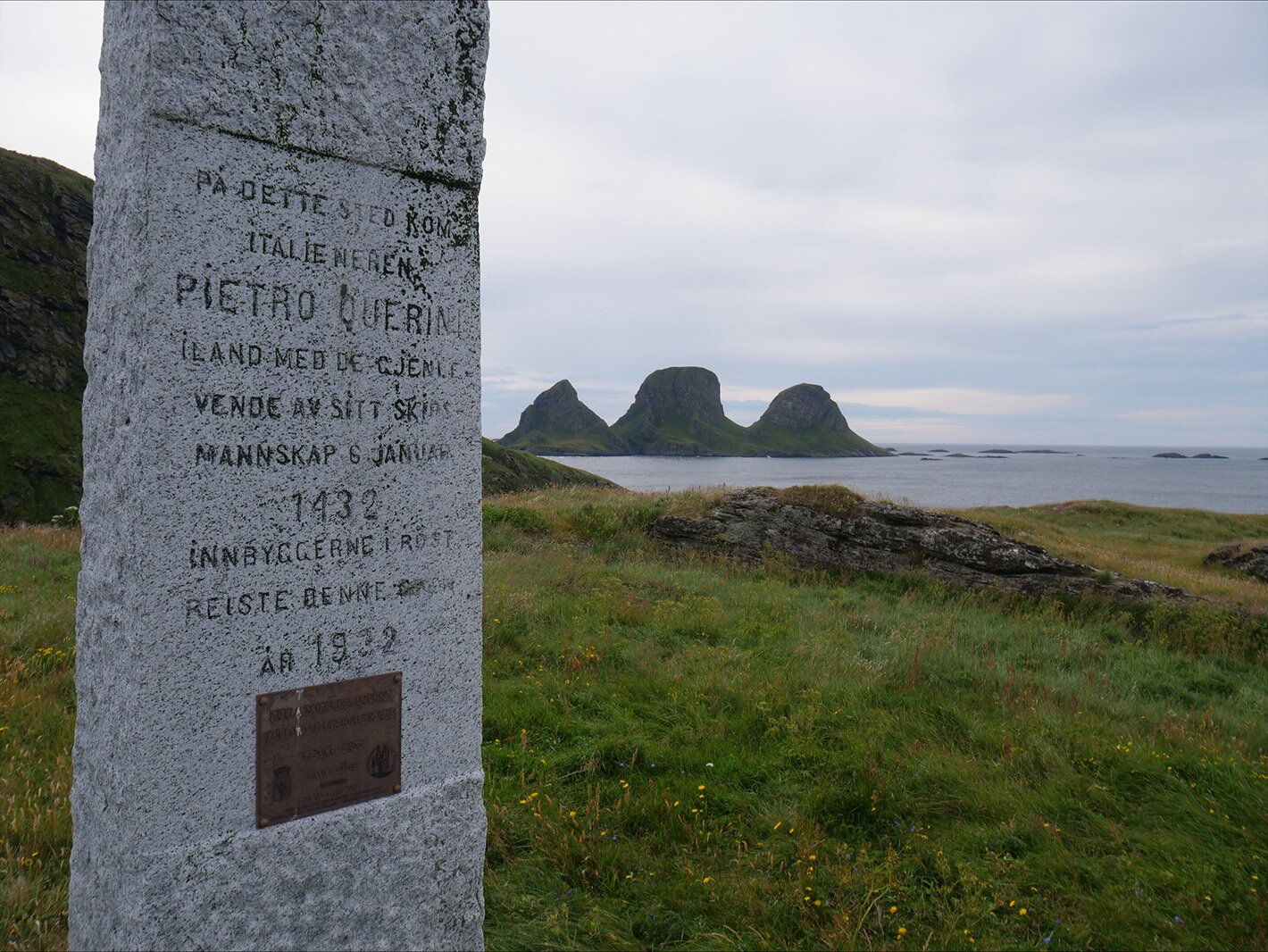 Monumentet Sandøya FOTO Elisabeth Mikalsen Røst kommune resize